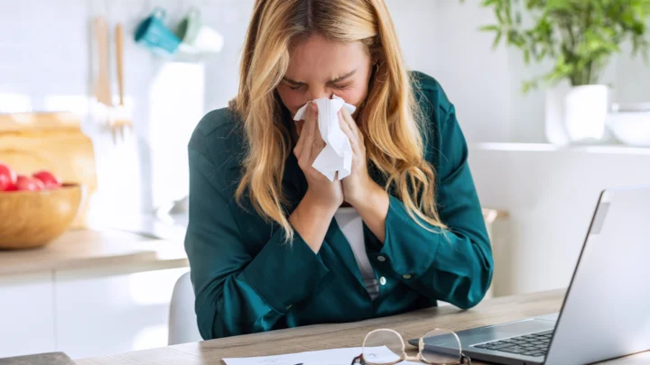 Kako vam klimatska naprava lahko pomaga zmagati boj z nadležnimi spomladanskimi alergijami?